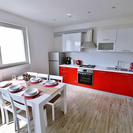 Martina Apartamento *