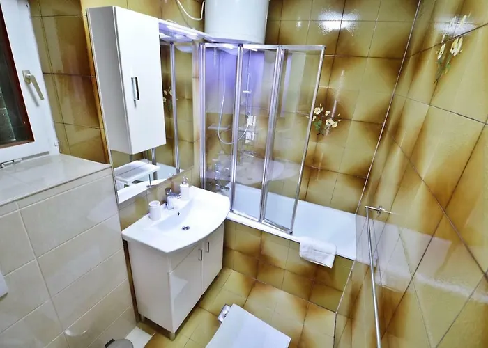 Martina * Betina (Sibenik-Knin)